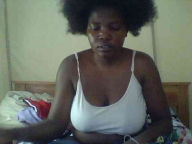 Cute-Divah webcam