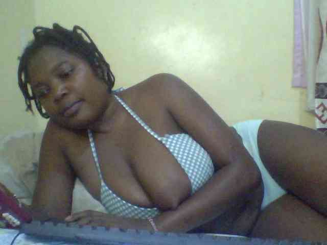 Cute-Divah webcam