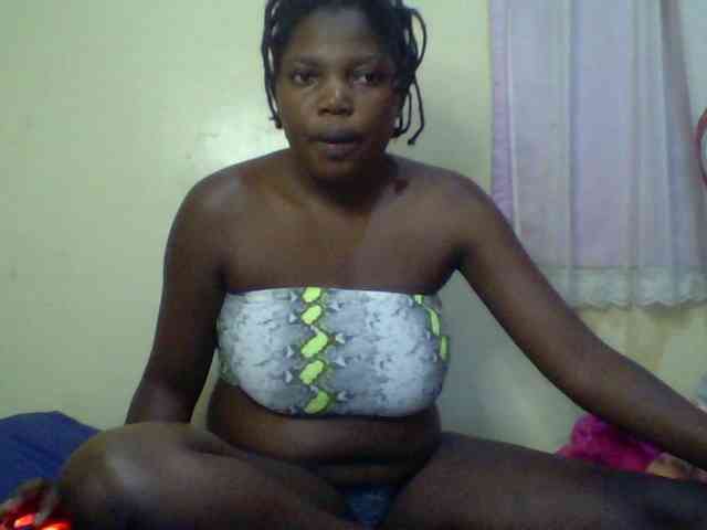 Cute-Divah webcam