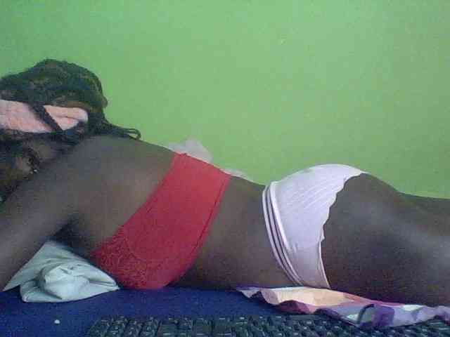 Cute-Divah webcam