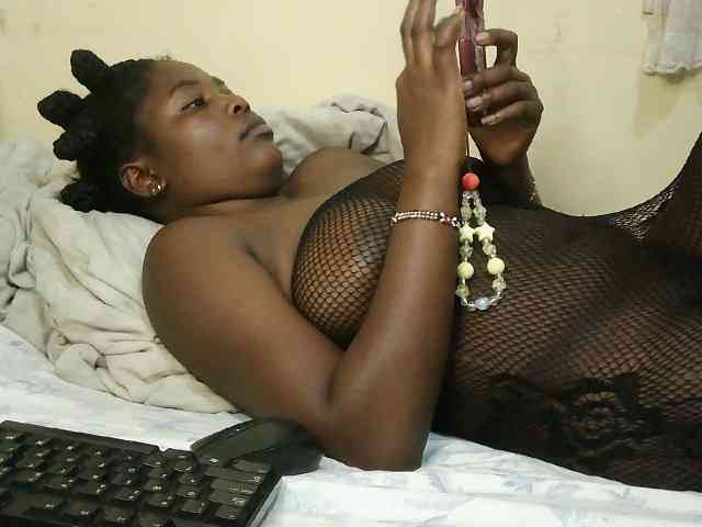 Cute-Divah webcam