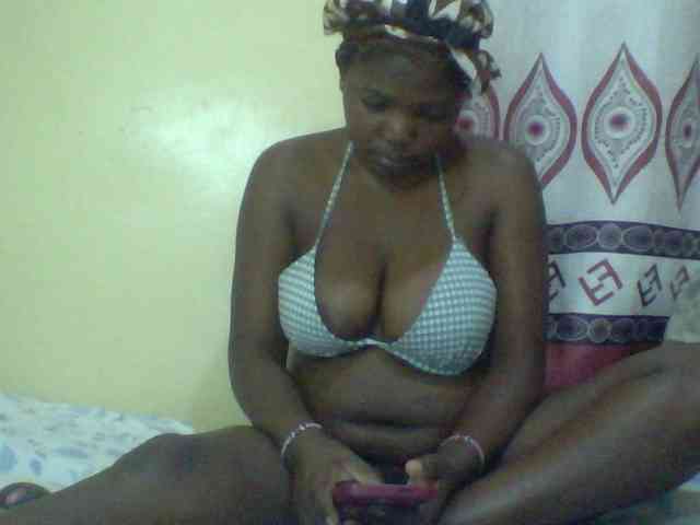 Cute-Divah webcam
