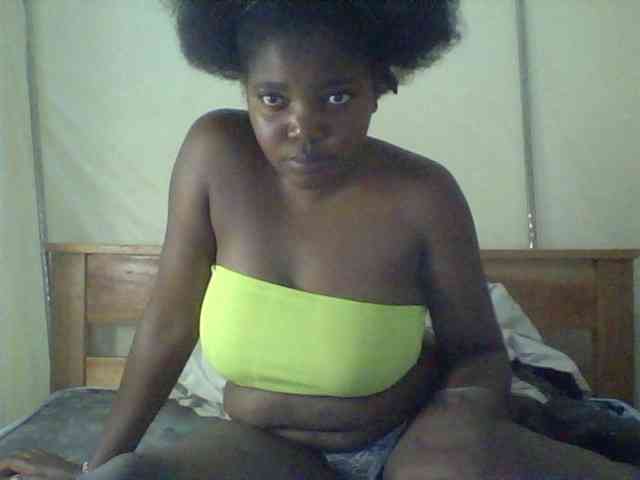 Cute-Divah webcam
