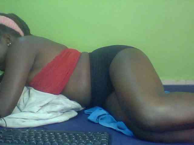 Cute-Divah webcam