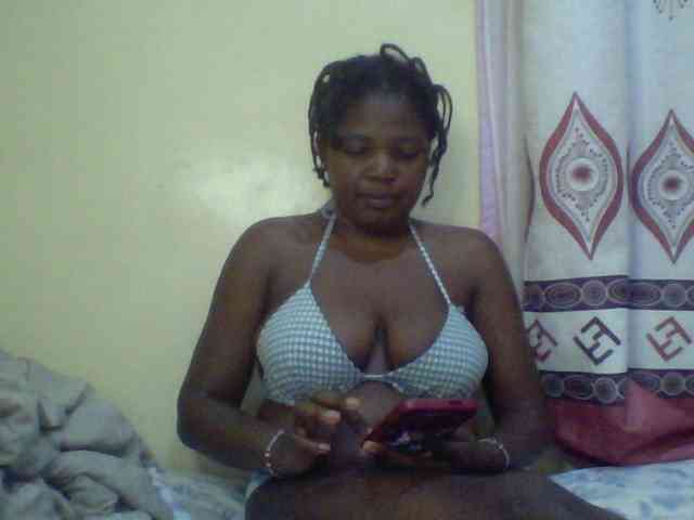 Cute-Divah webcam