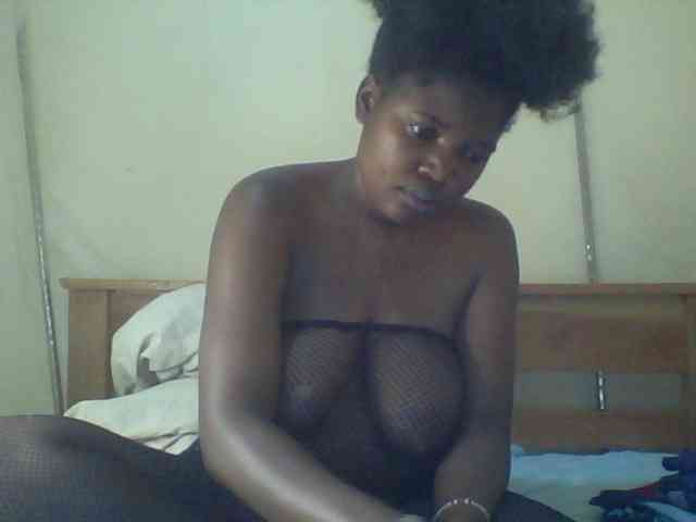 Cute-Divah webcam
