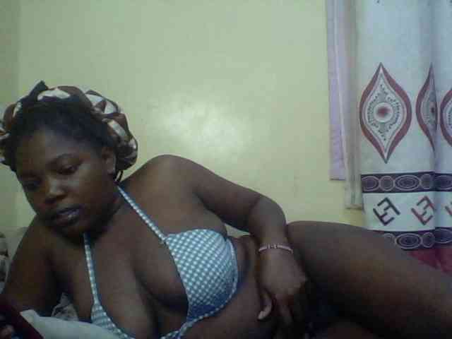 Cute-Divah webcam