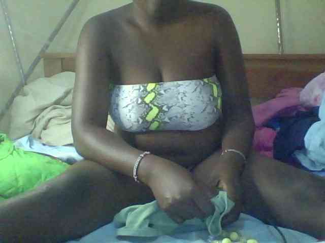 Cute-Divah webcam