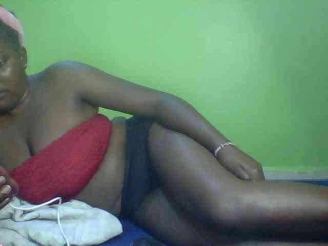 Cute-Divah webcam
