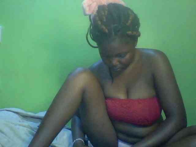 Cute-Divah webcam