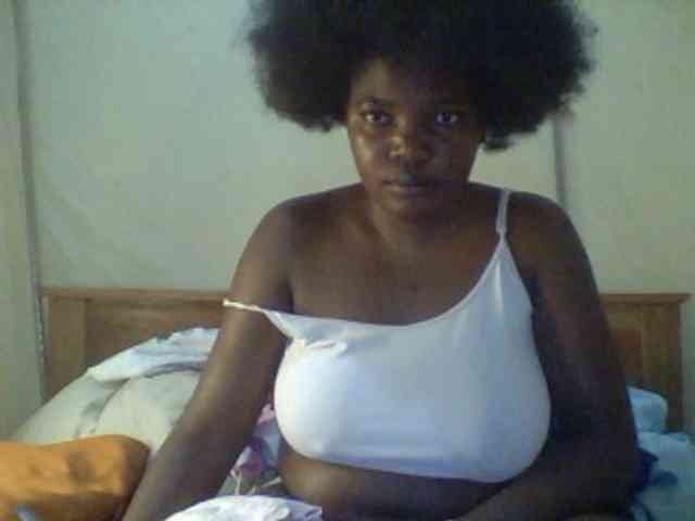 Cute-Divah webcam