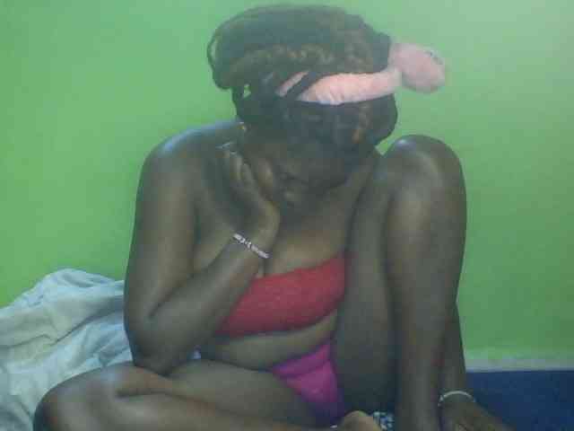 Cute-Divah webcam