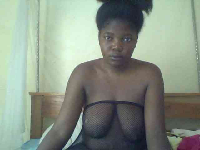 Cute-Divah webcam