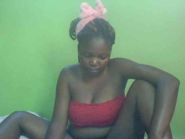 Cute-Divah webcam