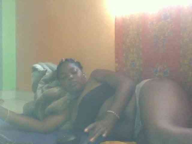 Cute-Divah webcam