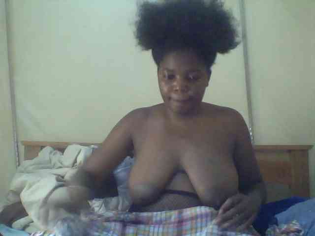 Cute-Divah webcam