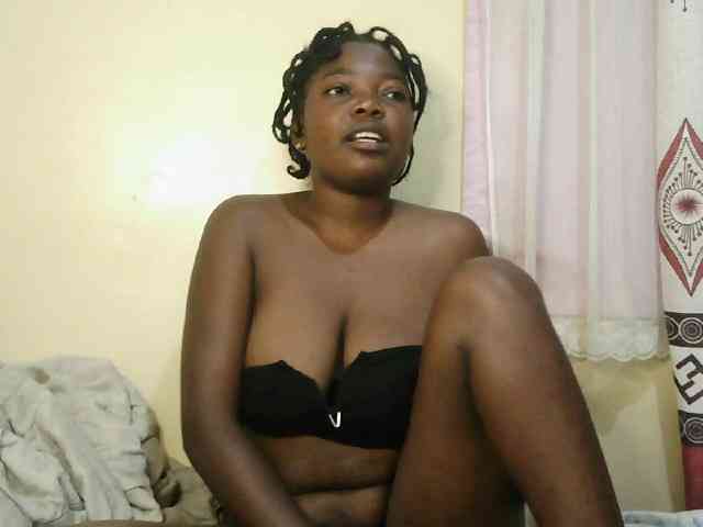 Cute-Divah webcam