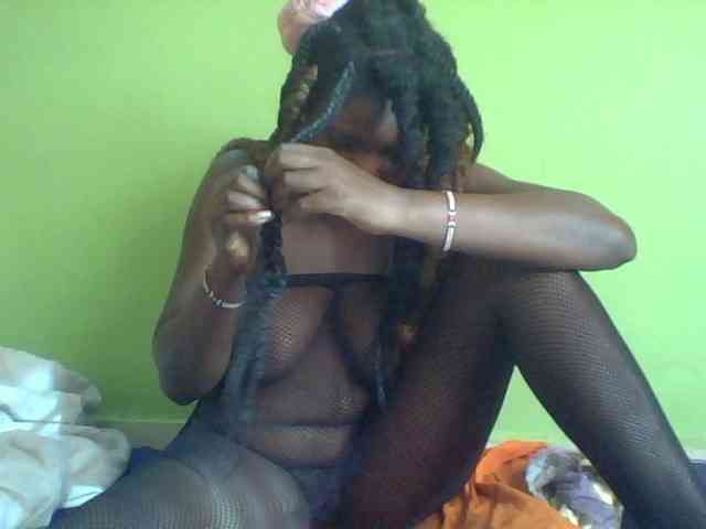 Cute-Divah webcam