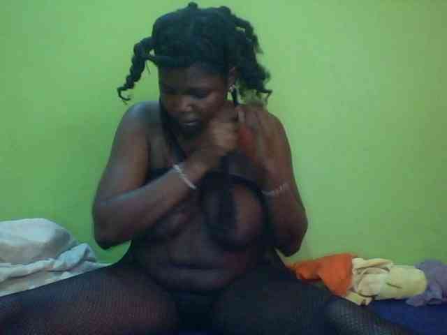 Cute-Divah webcam