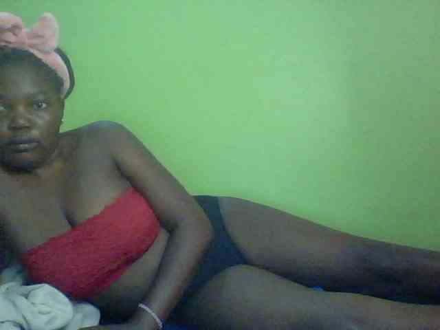 Cute-Divah webcam