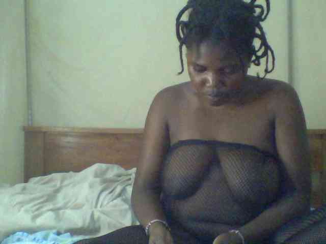 Cute-Divah webcam