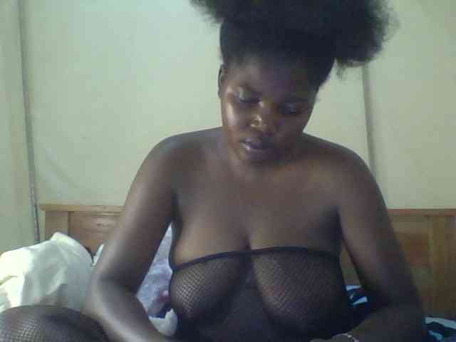 Cute-Divah webcam