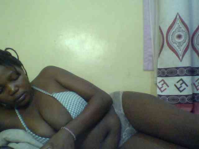 Cute-Divah webcam