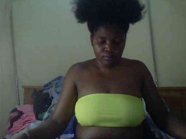 Cute-Divah webcam