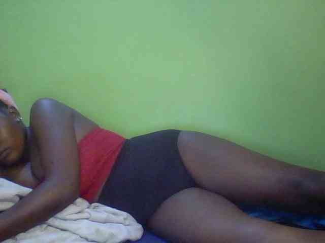 Cute-Divah webcam