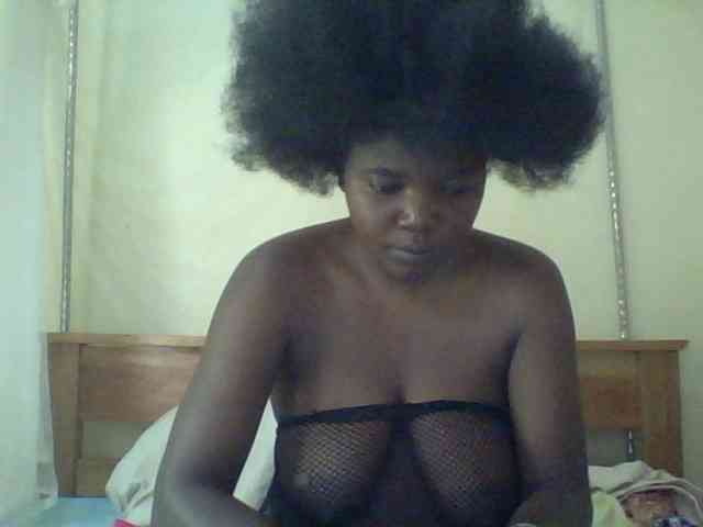 Cute-Divah webcam