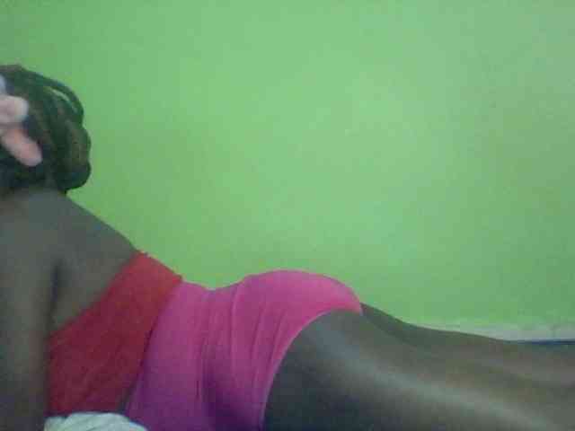 Cute-Divah webcam