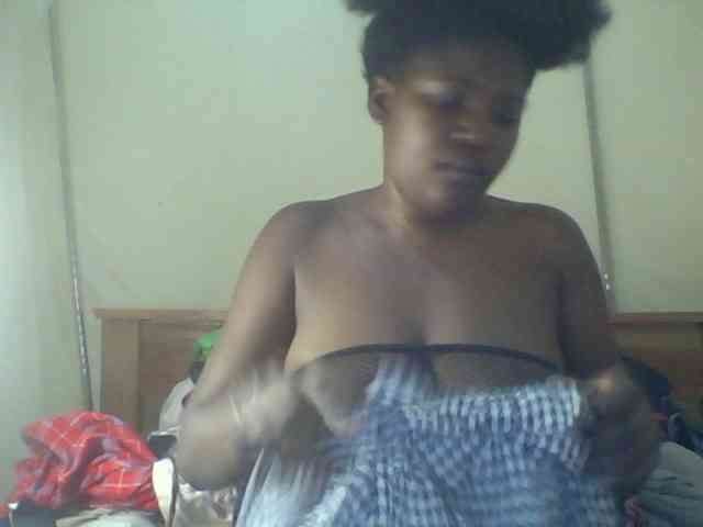 Cute-Divah webcam