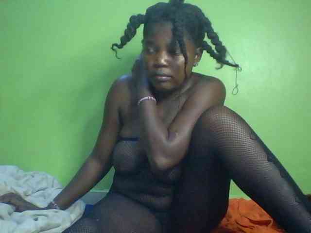 Cute-Divah webcam