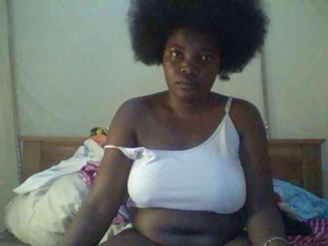 Cute-Divah webcam
