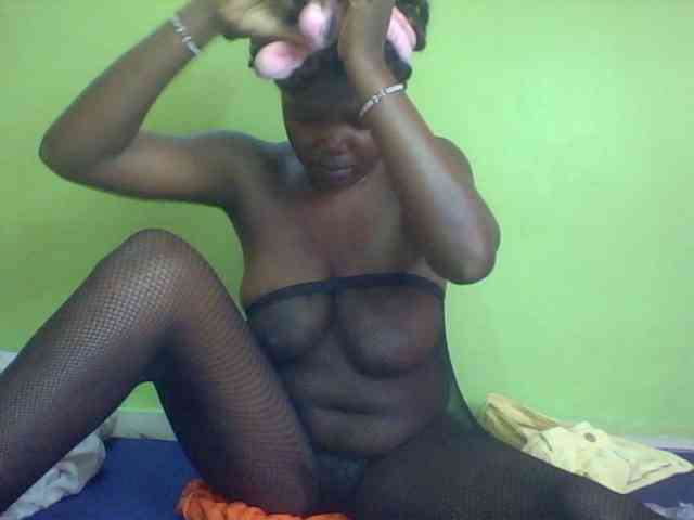 Cute-Divah webcam