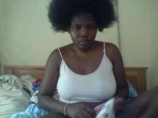 Cute-Divah webcam