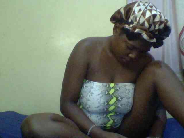 Cute-Divah webcam
