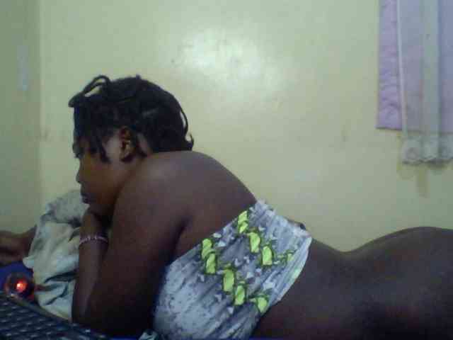 Cute-Divah webcam
