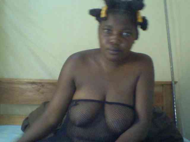 Cute-Divah webcam