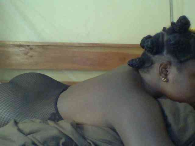 Cute-Divah webcam