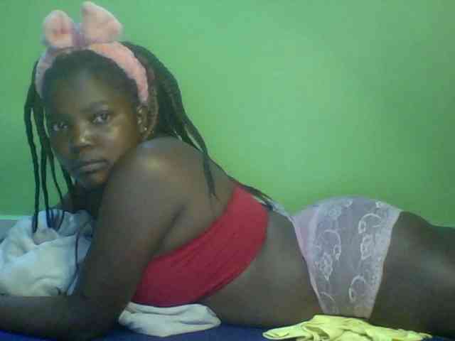 Cute-Divah webcam