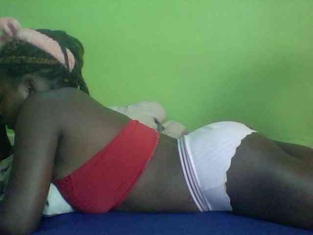 Cute-Divah webcam