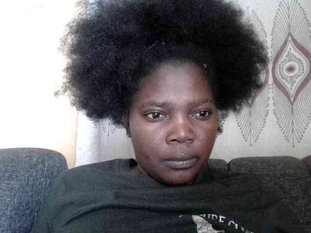 Cute-Divah webcam