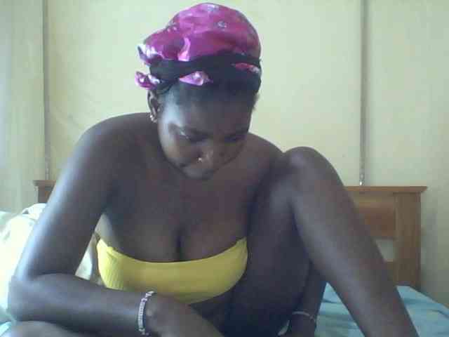 Cute-Divah webcam