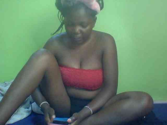 Cute-Divah webcam