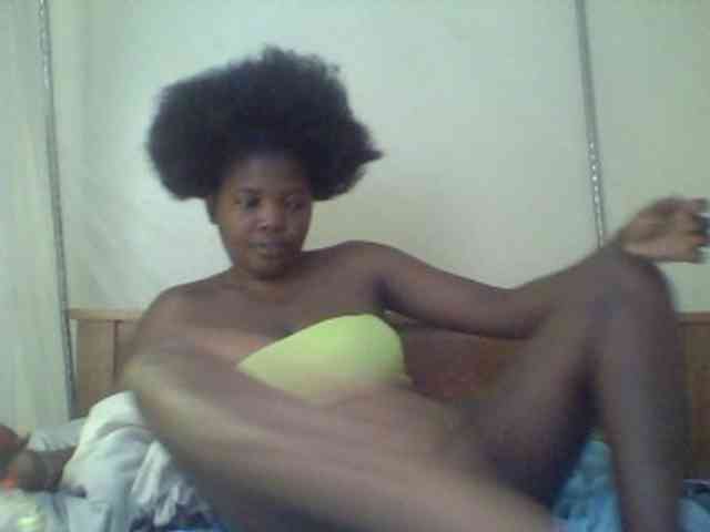 Cute-Divah webcam