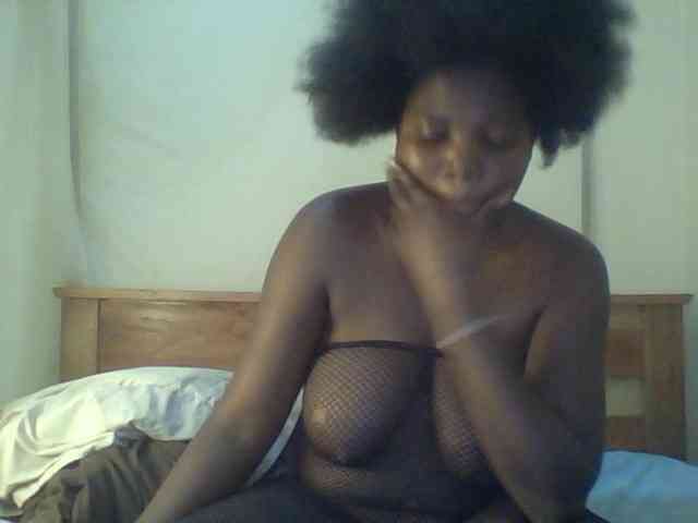 Cute-Divah webcam