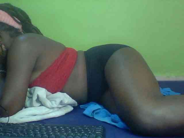Cute-Divah webcam