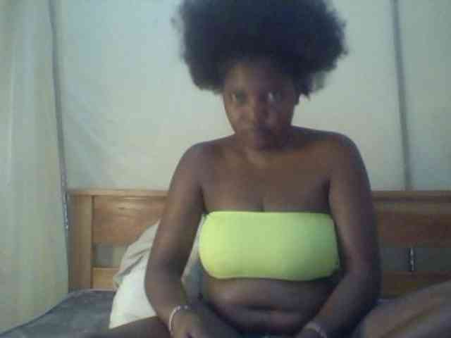 Cute-Divah webcam