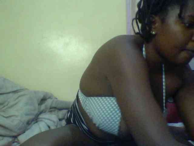 Cute-Divah webcam